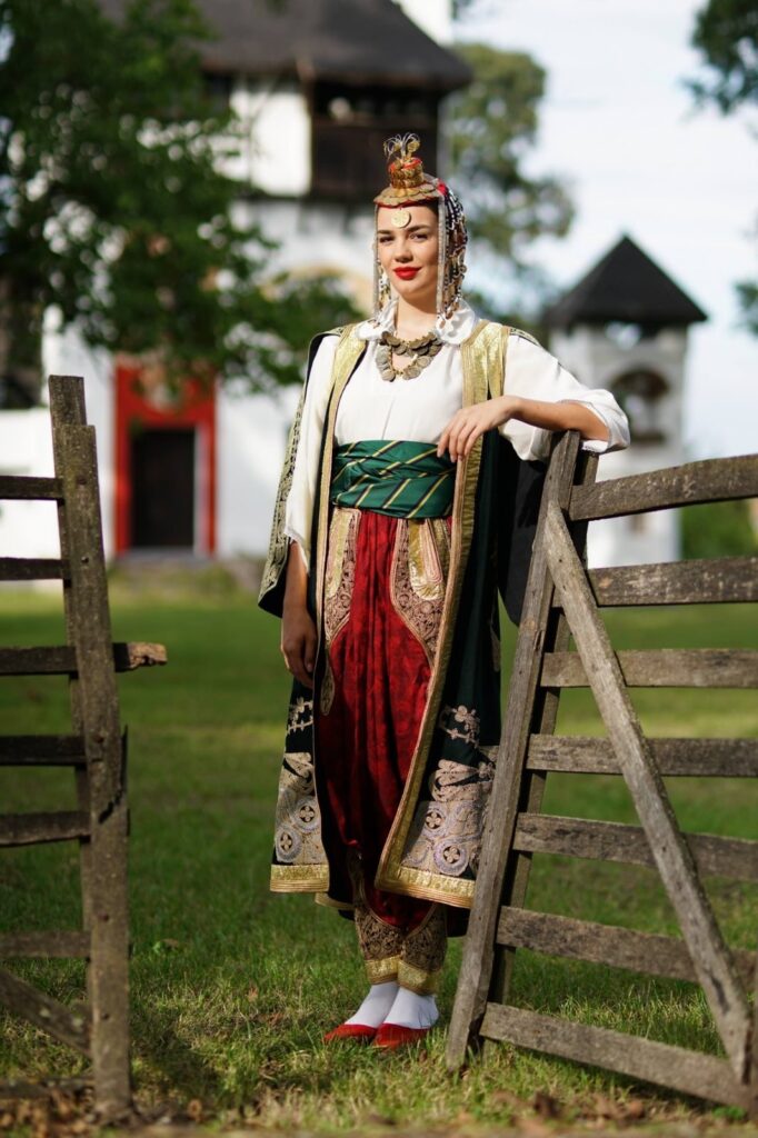 MARIJA MANOJLOVIC_16